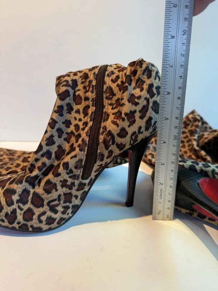 Botas de tacón con estampado de leopardo hasta el muslo 9 cremallera lateral Foto 4 de 4