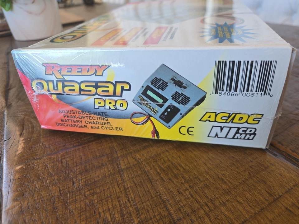 Cargador De Colección Team Associated Reedy Quasar Pro Ac/dc Nicad Nimh Raro Nos... Foto 4 de 4