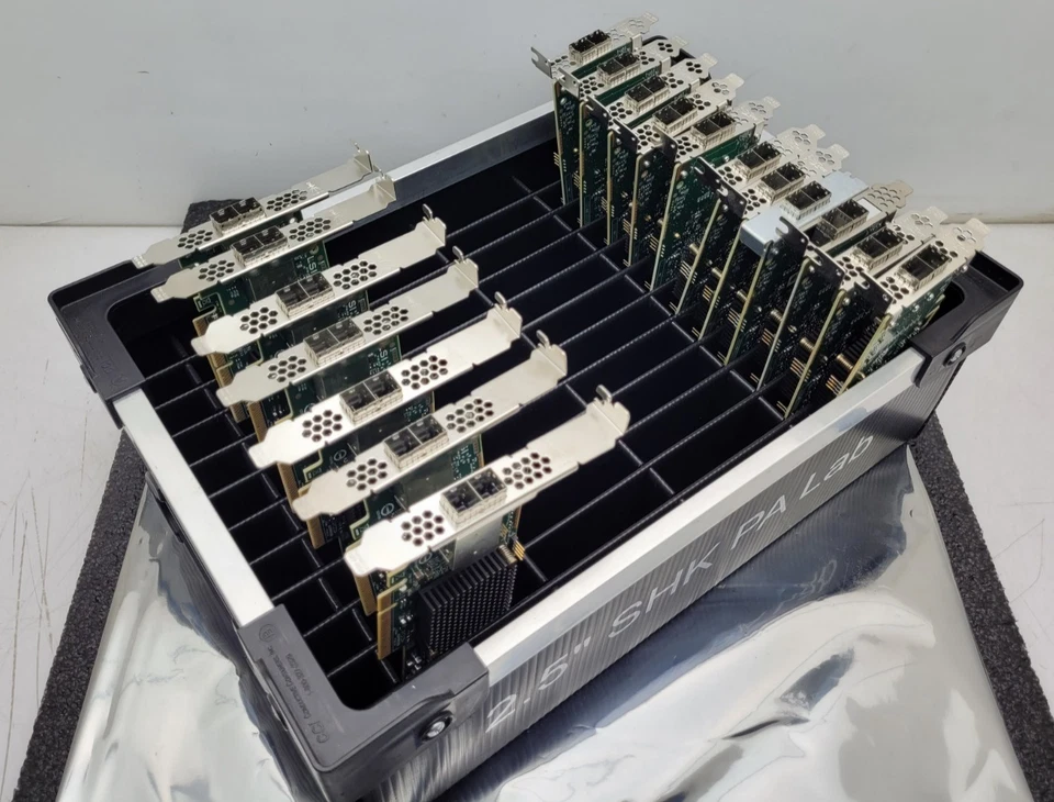 19 x SAS9300-8e 8-port 12Gb/s SATA+SAS PCIe 3.1 12Gb Controller Host Bus Adapter - Image 3 of 4