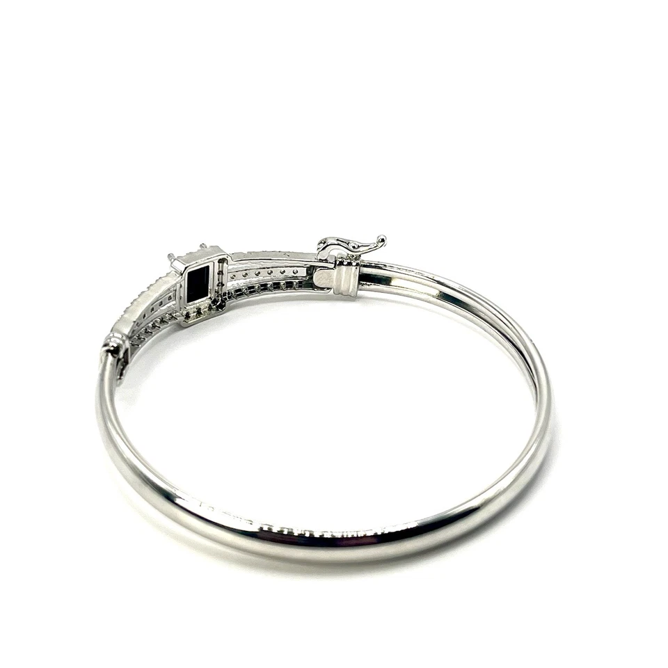 Elegante Brazalete Brazalete de Plata con Piedras Preciosas de Zafiro Azul y Acentos de Cristal Gif Foto 3 de 4