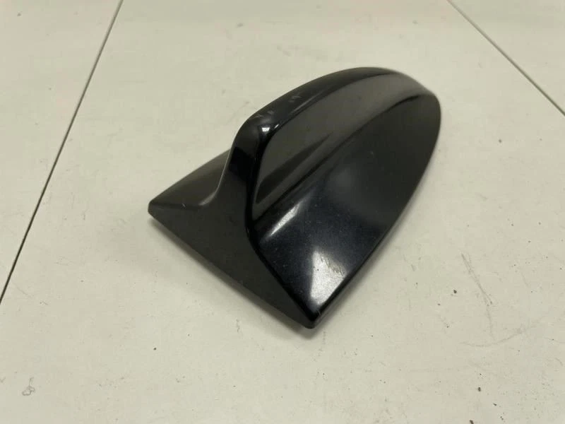 2011 BMW 328I XDRIVE RÁDIO ANTENA TUBARÃO SAFIRA PRETA METÁLICA FABRICANTE DE EQUIPAMENTO ORIGINAL+ - Imagem 3 de 4