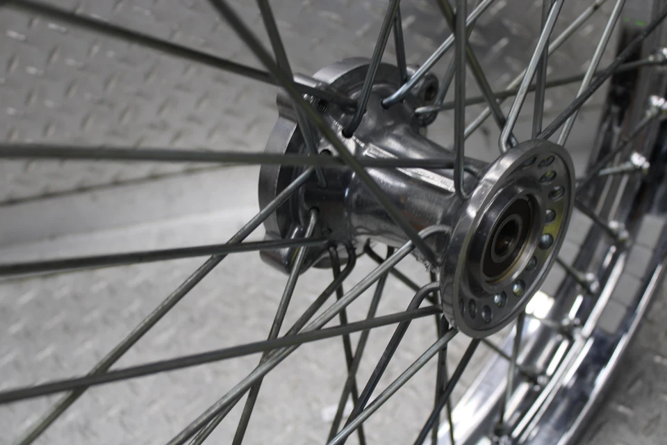 Suzuki Savage 650 1997 caja de aire caja de filtro de admisión de aire Foto 4 de 4