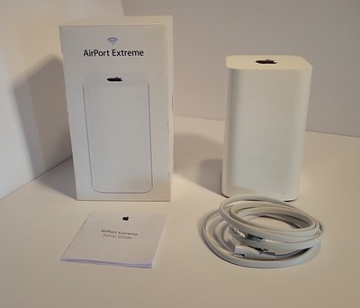 Apple AirPort Extreme 6th Generation, in original box, with power cord A1521