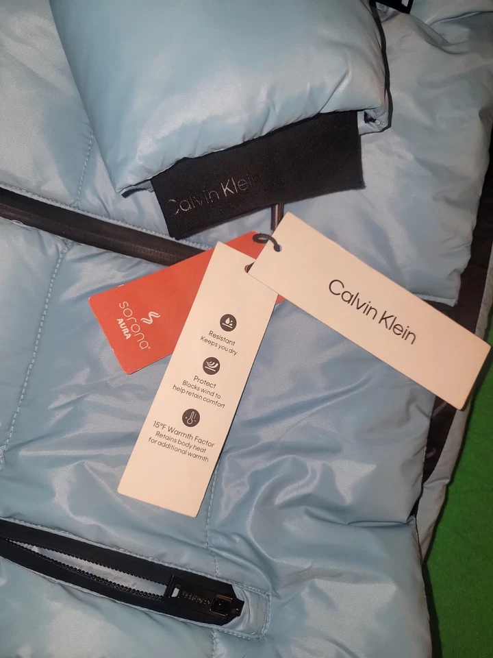 Chaqueta acolchada para mujer Calvin Klein azul, talla M, mediana Foto 3 de 4