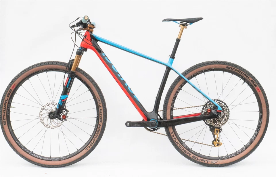 Devinci Wooky Carbon 29" L SRAM XX1 Eagle Fox RF NEXT SL Ruedas/Manivela Magura MT8 Foto 2 de 4