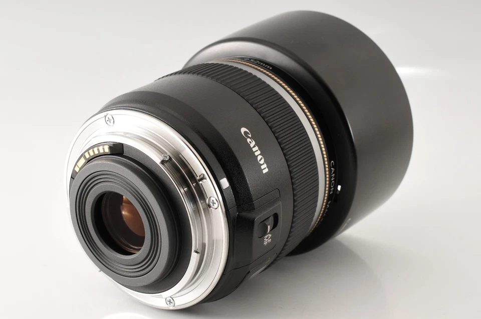 Canon EF-S 60mm F/2.8 Macro USM AF Lens EF Mount W/Hood From Japan [ MINT ] #331 - Image 4 of 4