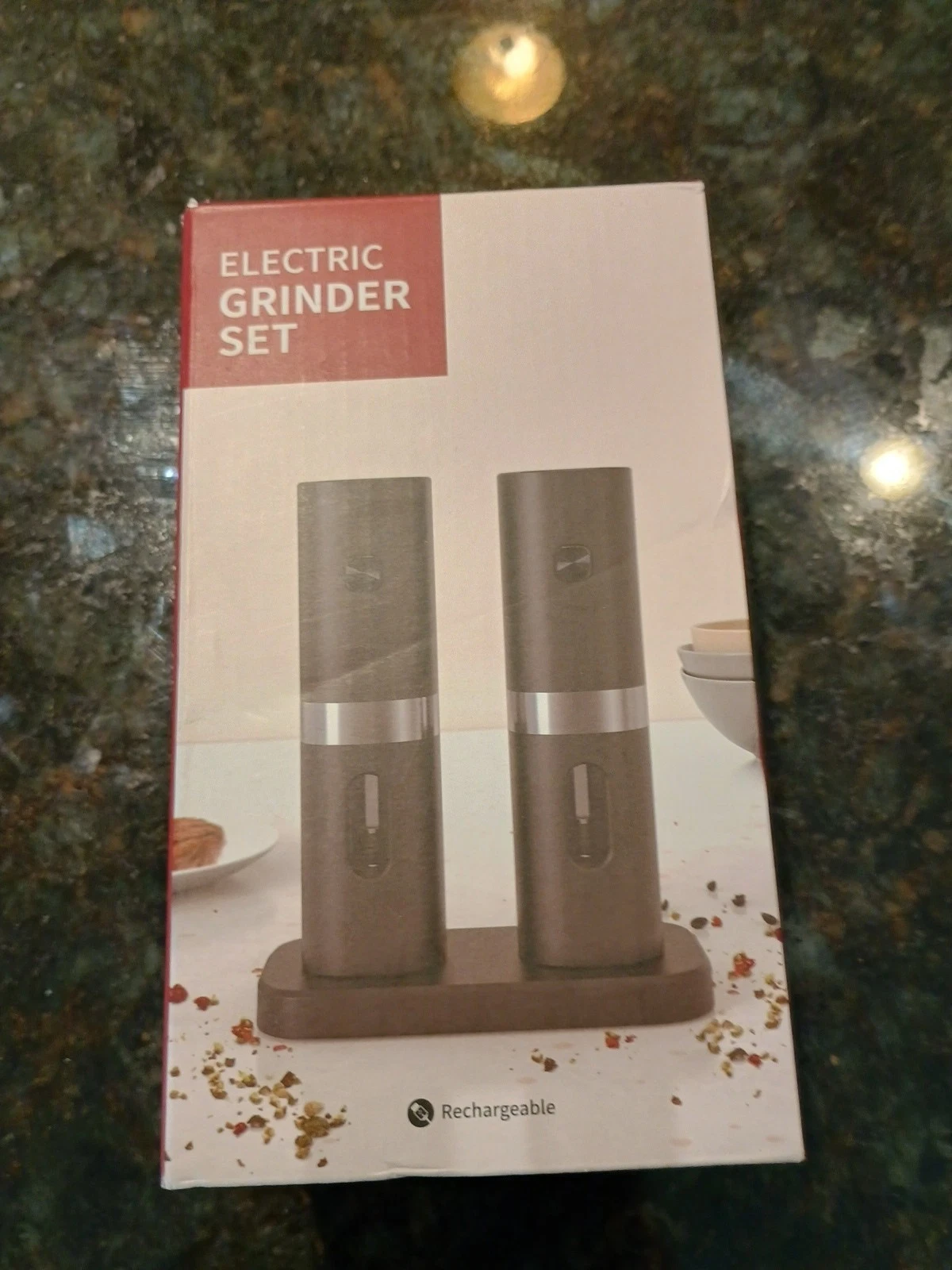 Rechargeable Grinder Set Charging Base & Adjustable Coarseness Salt & Pepper New