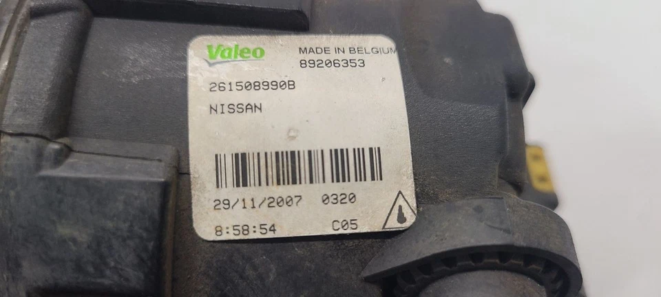 Parachoques antiniebla derecho Nissan Versa RH 2007-2012 montado hatchback Foto 3 de 4