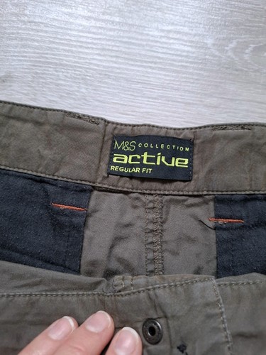 M&S Stormwear Shorts Mens 40" Khaki Green Mint Condition - Picture 3 of 6