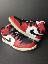 Nike Air Jordan 1 Mid Chicago Black Toe Youth Size 2 640734-069