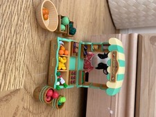 Sylvanian Families Farm Shop + Cow animal figure 