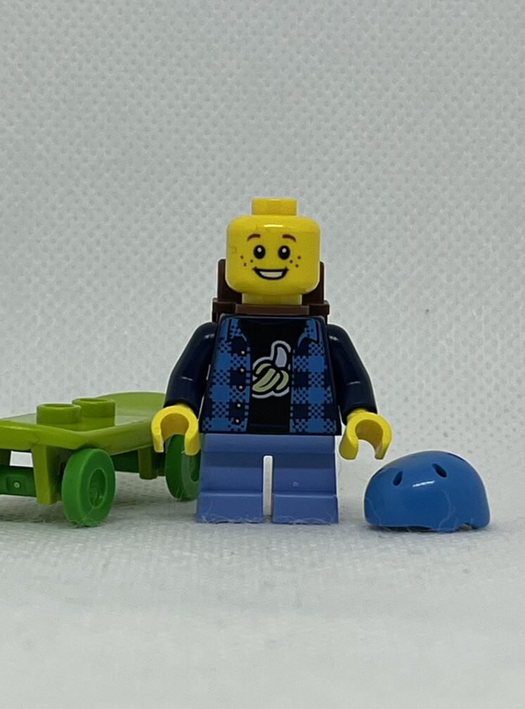 NEW LEGO Skateboarder School Boy City 30588 GENUINE Minifigure