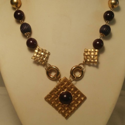 Gold Weave Beaded Necklace Navy Blue 