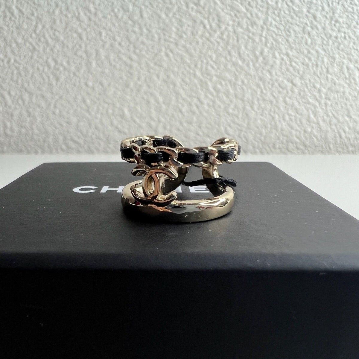 NWT 22P Chanel Metal Lambskin CC Logo Ring Gold Black Size NWT 22P Chanel Metal Lambskin CC Logo Ring Gold Black Size