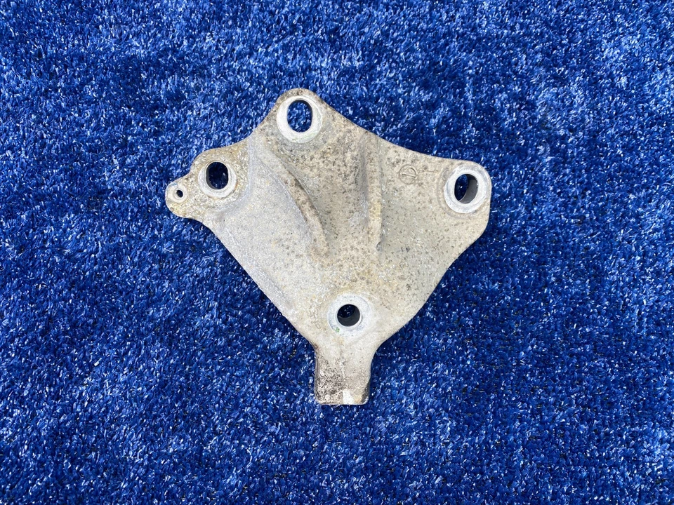 Soporte de montaje superior de transmisión Honda Civic 2012-2015 OEM tr618a Foto 2 de 4