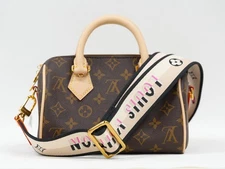 Louis Vuitton Speedy 20 Bandouliere monogram Canvas  Almost Brand NEW Women