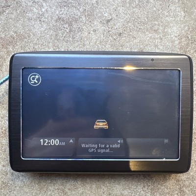 TomTom 4EB52 Z1230 5  GPS Navigator Bundle Tested Working