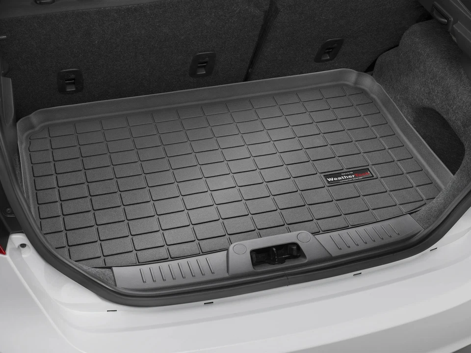 Forro de maletero de carga WeatherTech para Ford Fiesta ST 2014-2019 - negro Foto 2 de 4