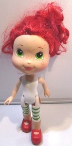strawberry shortcake doll that smells like strawberries