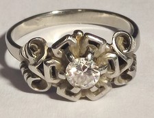 Bague En Or Blanc 18 Carats (750/1000) - Poids 1.08g - Taille 56/57
