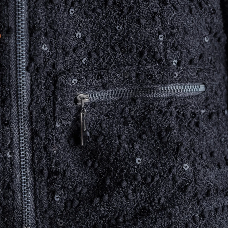 Jaqueta de Moto Forever 21 Lantejoulas M Preta Assimétrica Zíper Feriado Ousado Sem Etiqueta de Tamanho - Imagem 4 de 4