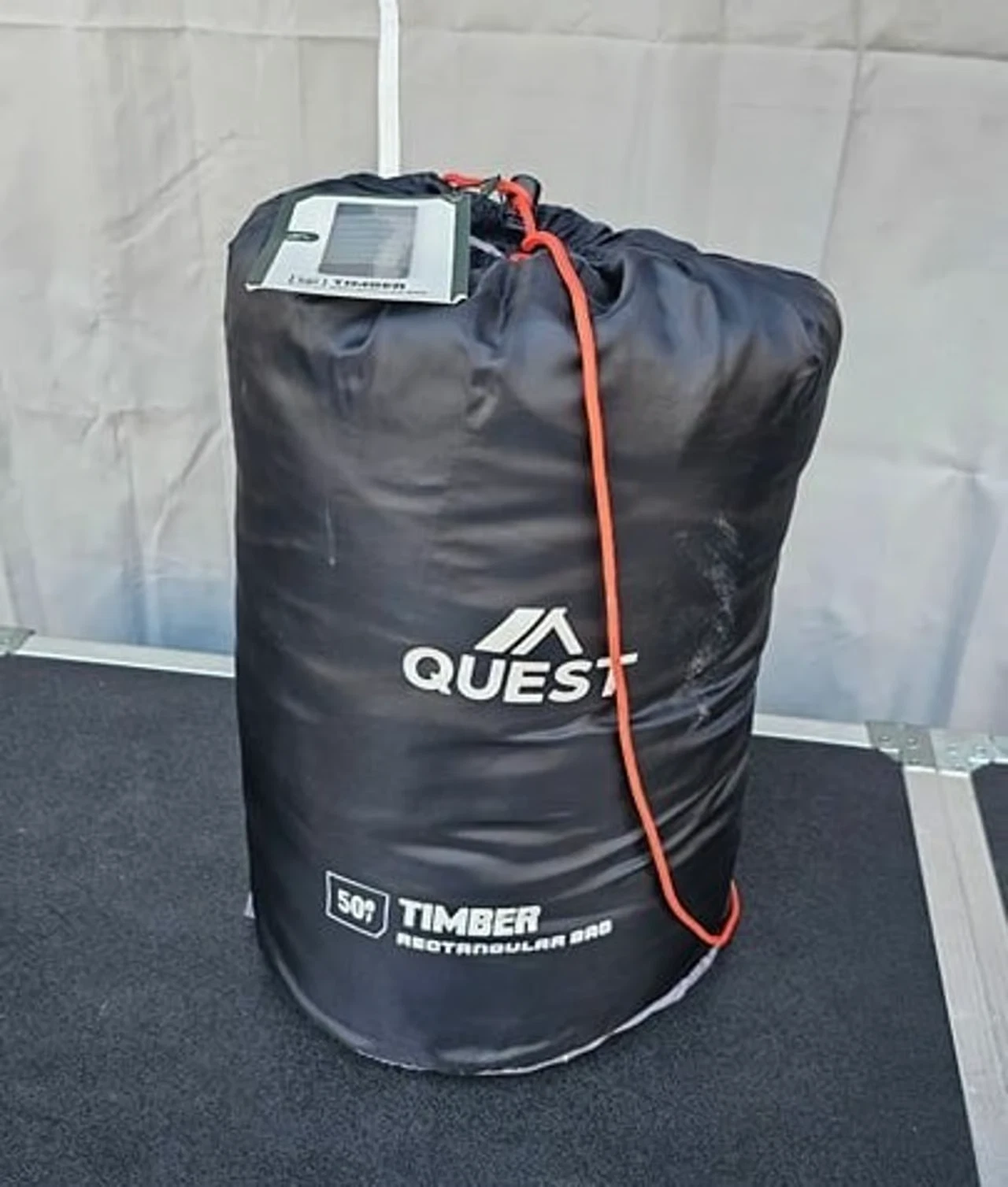 Quest Timber Rectangular Sleeping Bag - NEW