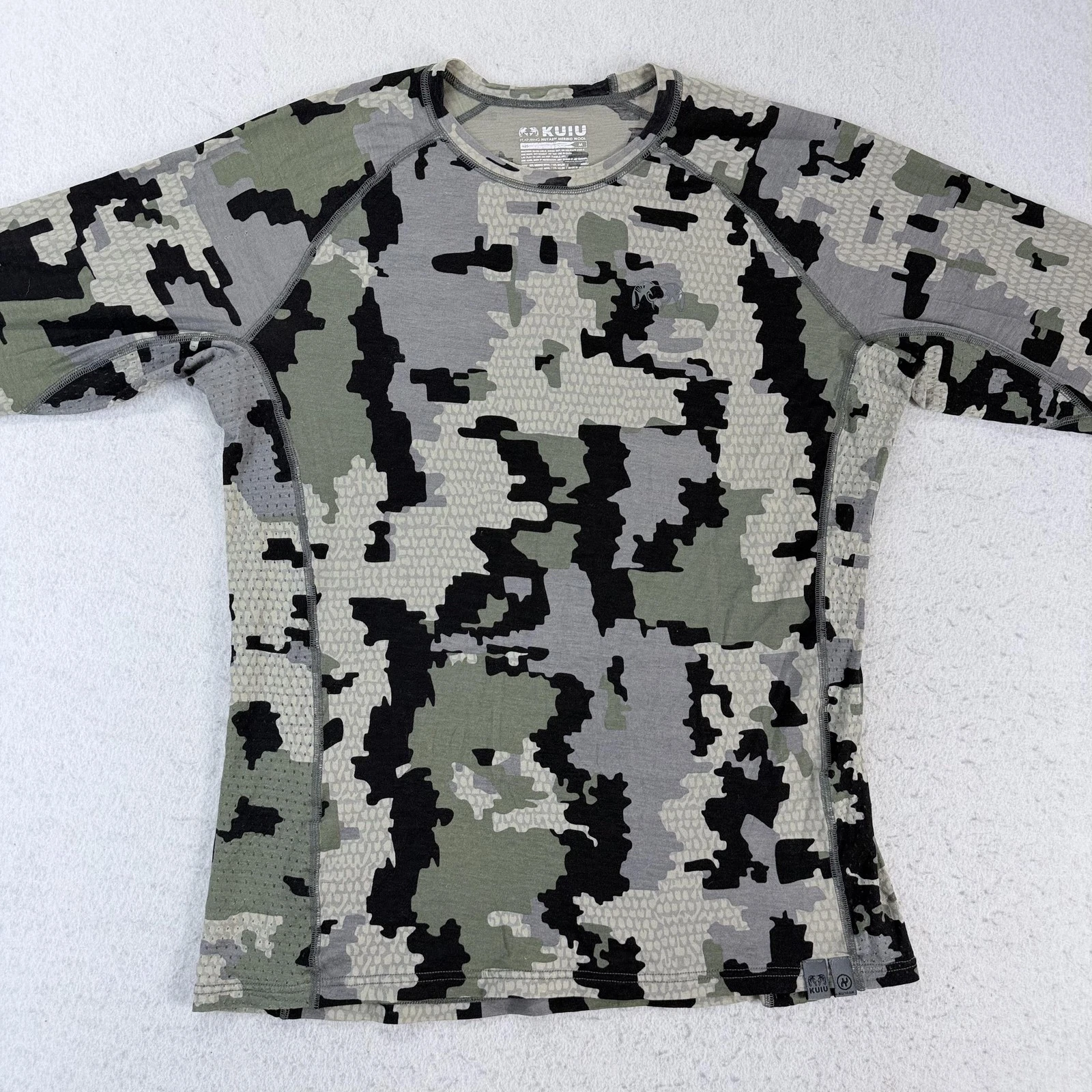 KUIU Shirt Mens Medium Camo Nuyarn Merino Wool Long Sleeve Hunting Base Layer