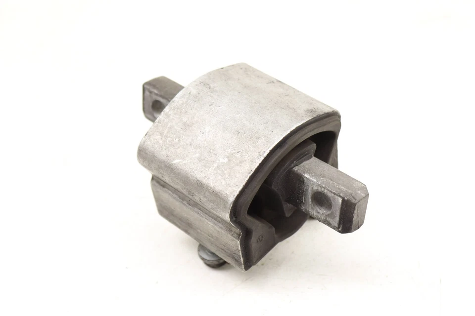 2007-2013 MERCEDES-BENZ E63 AMG - Transmission Mount 2122401018 - Image 2 of 4