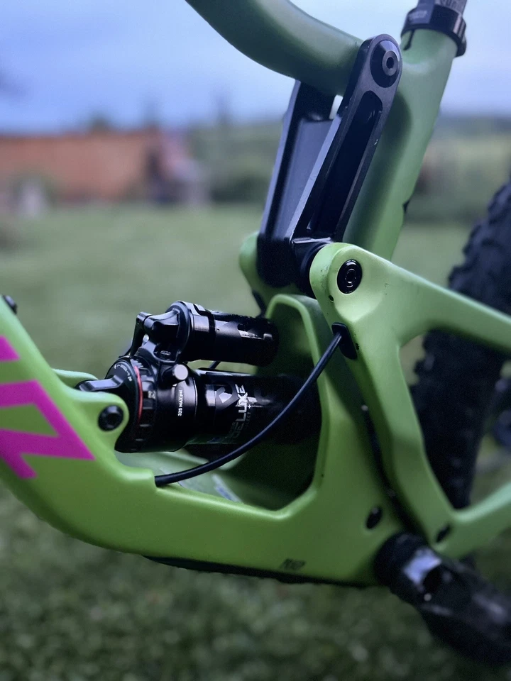 Santa Cruz Nomad 5 c mit S rahmen - Bild 3 von 4