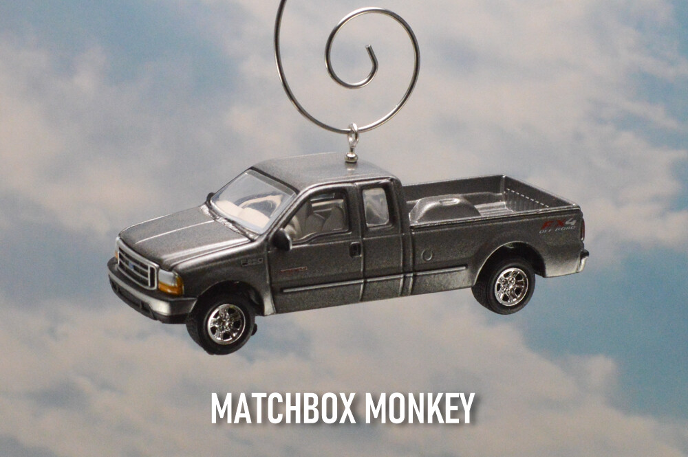 Silver Gray 2004 Ford F-250 Super Duty Ext Cab Pickup Custom