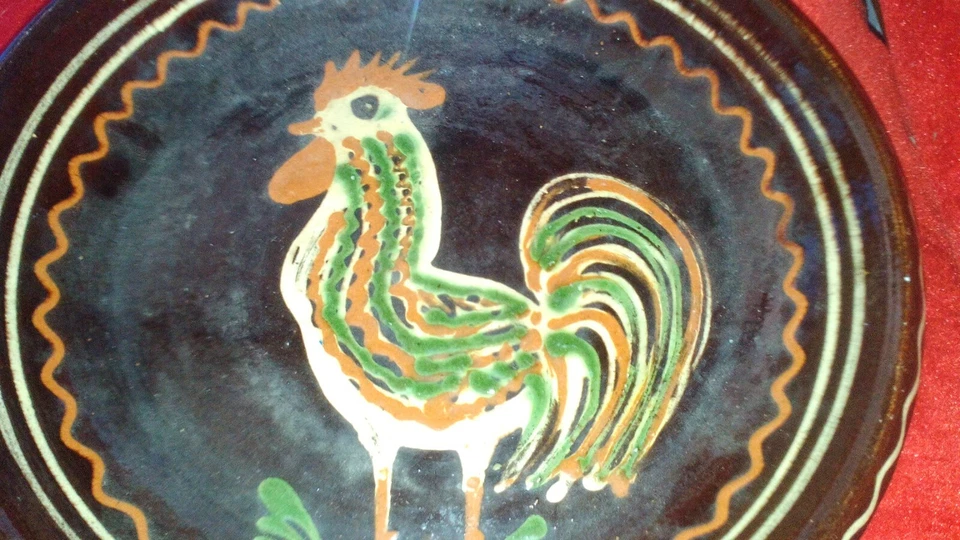 ANTIGUA TAZA CUENCO REDONDO ESMALTADO CERÁMICA GRANDE REDWARE PRIMITIVO con GALLO Foto 2 de 4