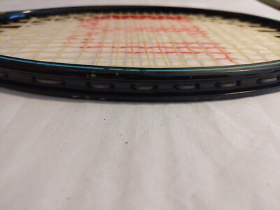 b>Raquette</b> <b>de</b> <b>tennis</b> <b>Wilson</b> <b>Sting</b> <b>taille</b> <b>moyenne</b> en graphite