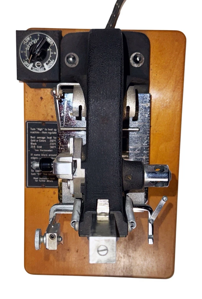 KINGSLEY MACHINE COMPANY MÁQUINA DE ESTAMPADO EN CALIENTE SERIE M-50 # 37457 80’s Foto 4 de 4