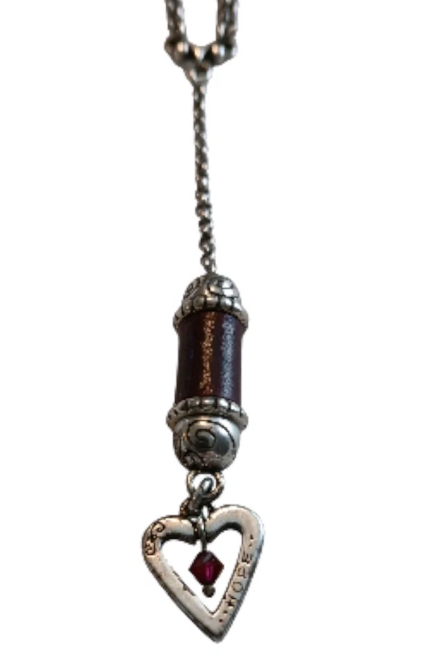 Collar Brighton Corazón Canción Y Cuero Rojo Cristal Plata y Bolsa Foto 3 de 4