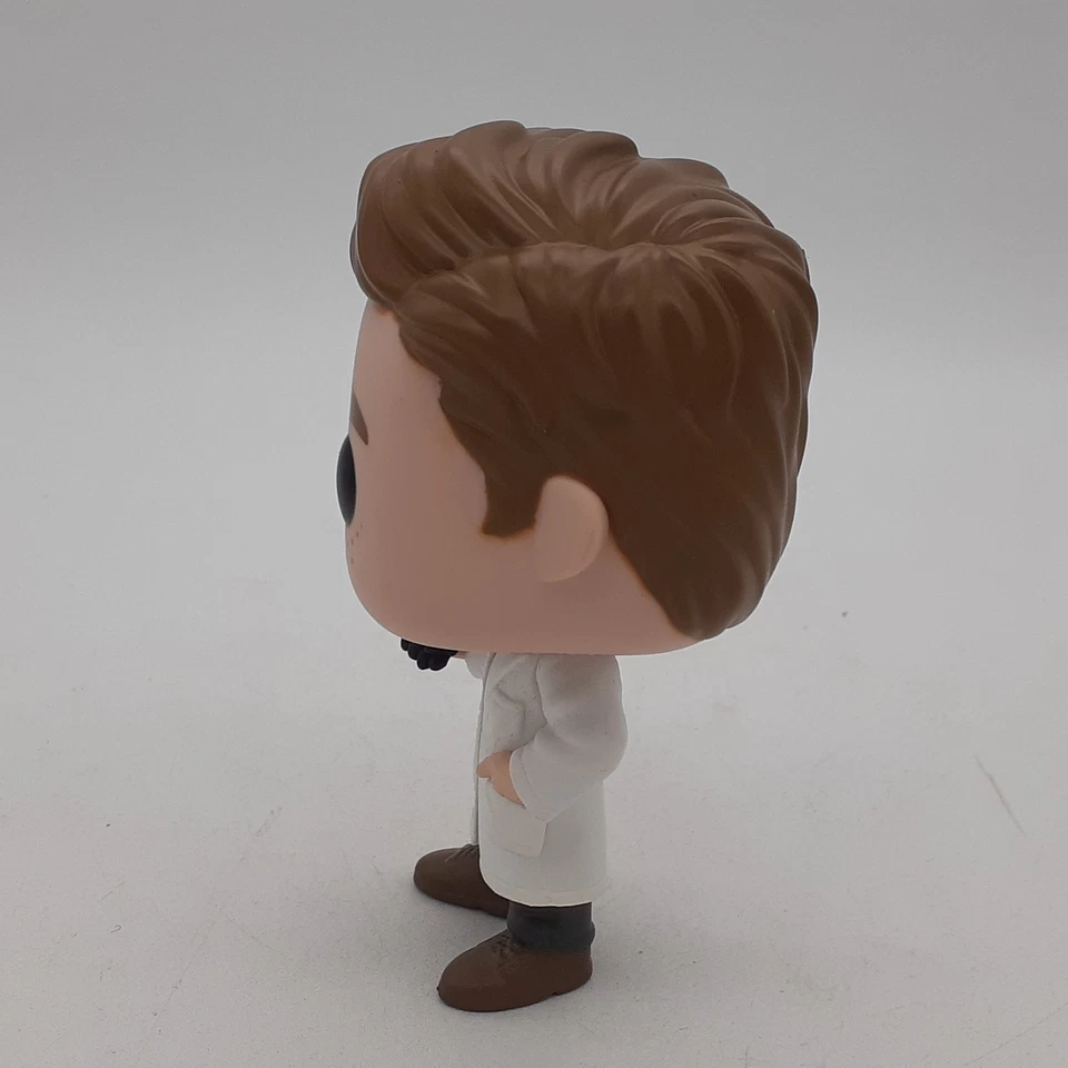Funko Pop Marvel Dr. Bruce Banner Science Lab Coat Bobblehead Vinyl Figure 2022 - Image 2 of 4