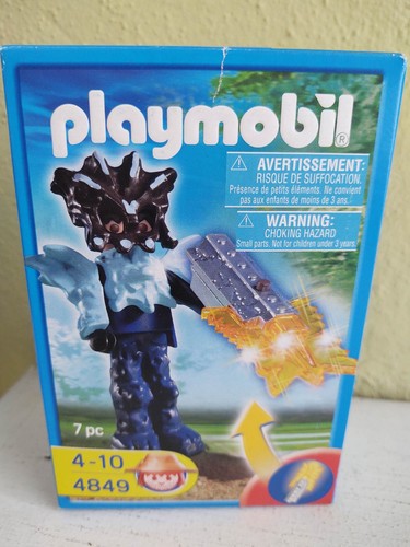 Retired 2009 Playmobil 4849 Treasure Hunter Temple Guard-New in the Box! Sealed - Picture 2 of 8