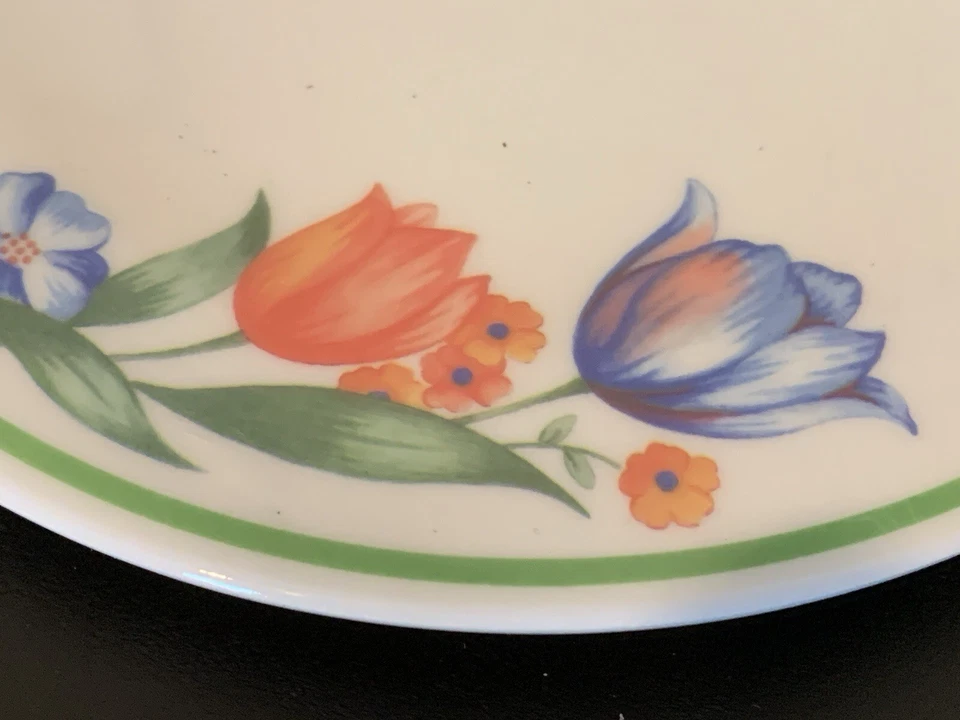 Corelle Fresh Cut Round Melamine Trivet Tulips - Image 4 of 4