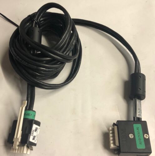 Cable controlador de alimentación a granel doble IBM Server - 11P4499 - Imagen 1 de 1
