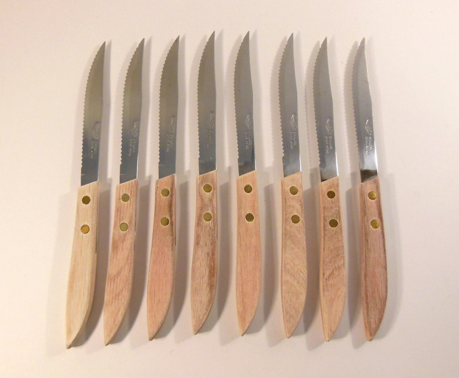 8 VOLLRATH Steak Knives, 4 Inch Blade, Number 48142, Wood Handled, Nice