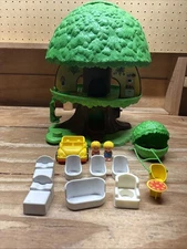 Vintage 70's Kenner Tree Tots FAMILY TREE HOUSE Playset NEAR Complete Fast Ship