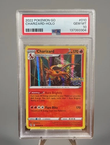 2022 POKEMON GO #010 TIMES SQUARE CHARIZARD-HOLO PSA 10