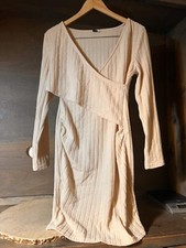 SHEIN WOMENS BEIGE DRESS SIZE LARGE SLIMMING CUT WITH V NECK LONG SLEEVE RIBBED