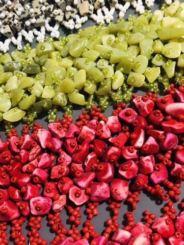 Vintage Estate-bulk Lot Beaded Bracelet Lot Wear Gift Resale - Picture 4 of 8