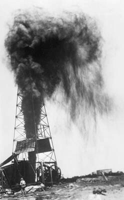Winkler County Texas This gusher accepted to be the largest in - 1928 Old Photo