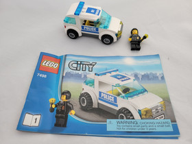 Lego City 7498 Police Station, minifigures, manuals, incomplete with 2 vehicles