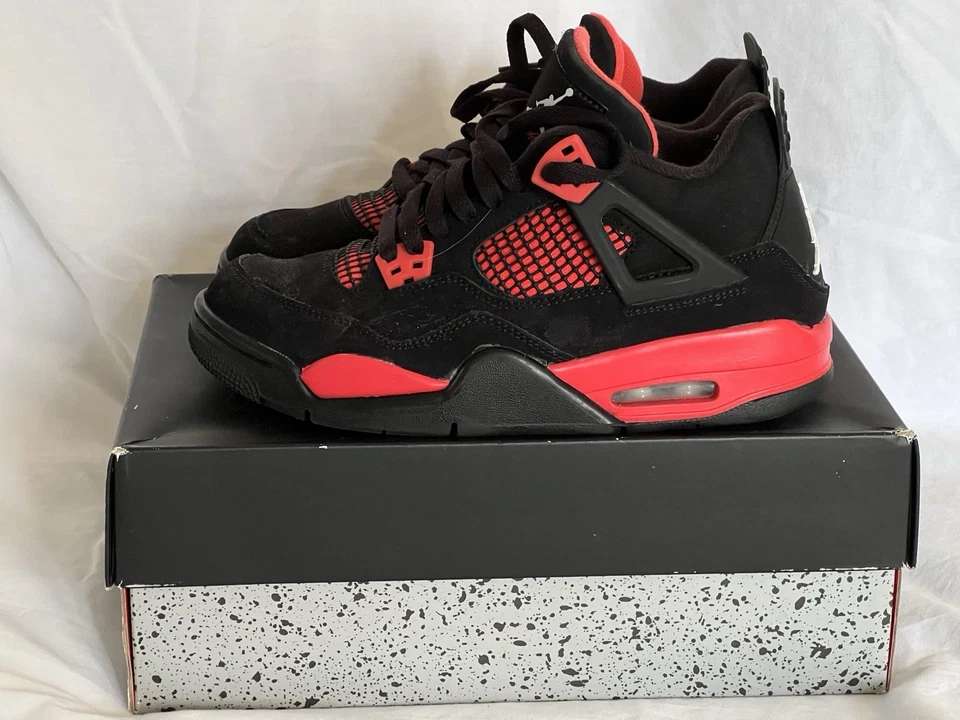 Air Jordan 4 Retro Red Thunder (GS) 7Y Foto 4 de 4