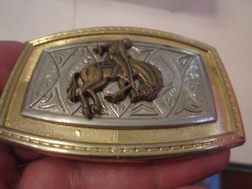 DE COLECCIÓN HEBILLA DE CINTURÓN DE EQUITACIÓN CABALLO BUCKING - GW-18 Foto 2 de 3