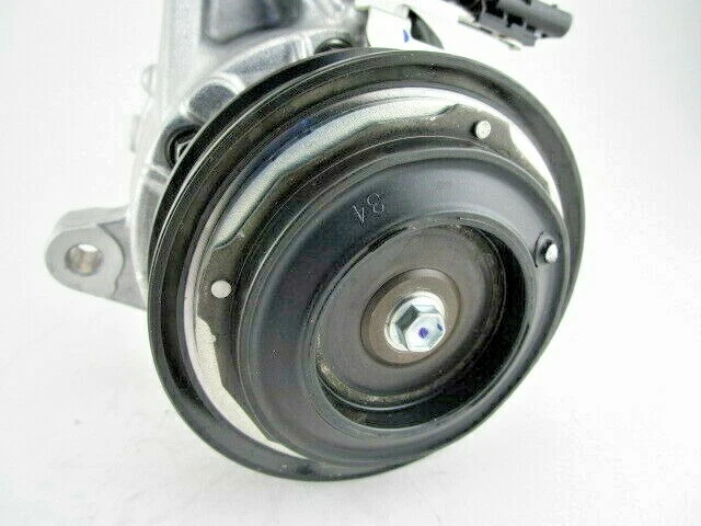  Compresor de aire acondicionado 15-22348 para Chevy Silverado eAssist híbrido 5,3 L V8 2016-2018  Foto 2 de 3