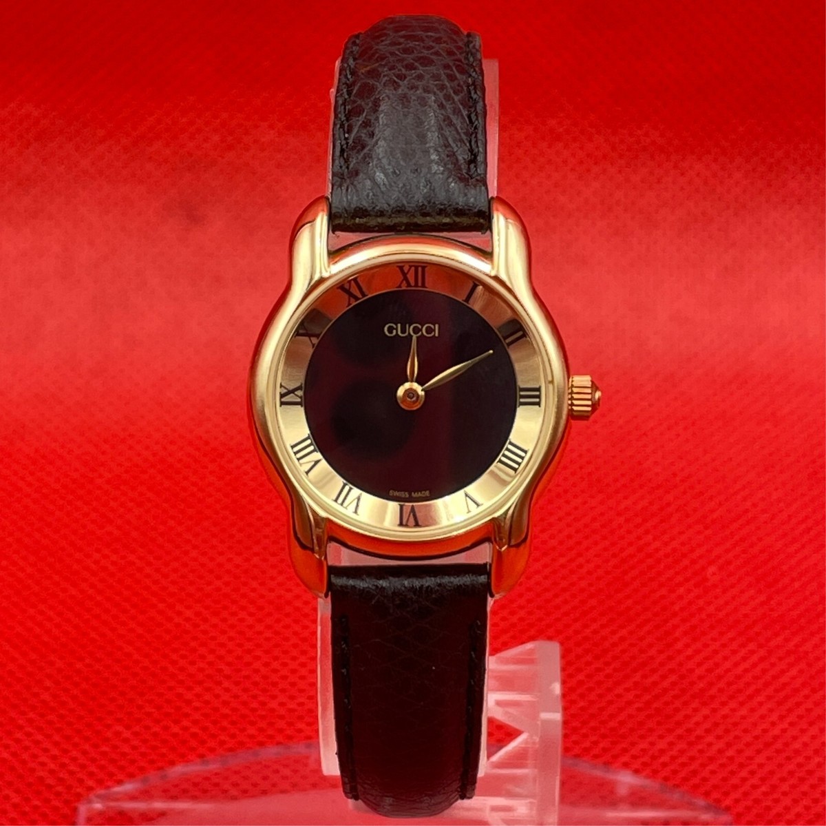 GUCCI 5100L Ladies Watch Round Black Gold Analog Used GUCCI 5100L Ladies Watch Round Black Gold Analog Used