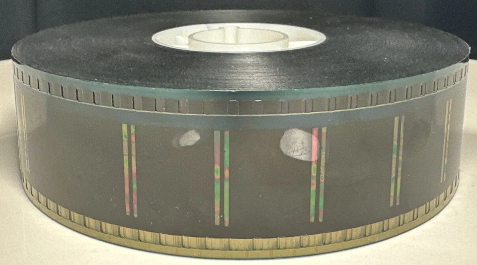 35MM Movie Trailer - In Time (2011) - Flat - Teaser - Imagem 2 de 4